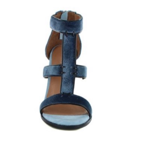 Alisa Mae velvet heels - Picture 3 of 8